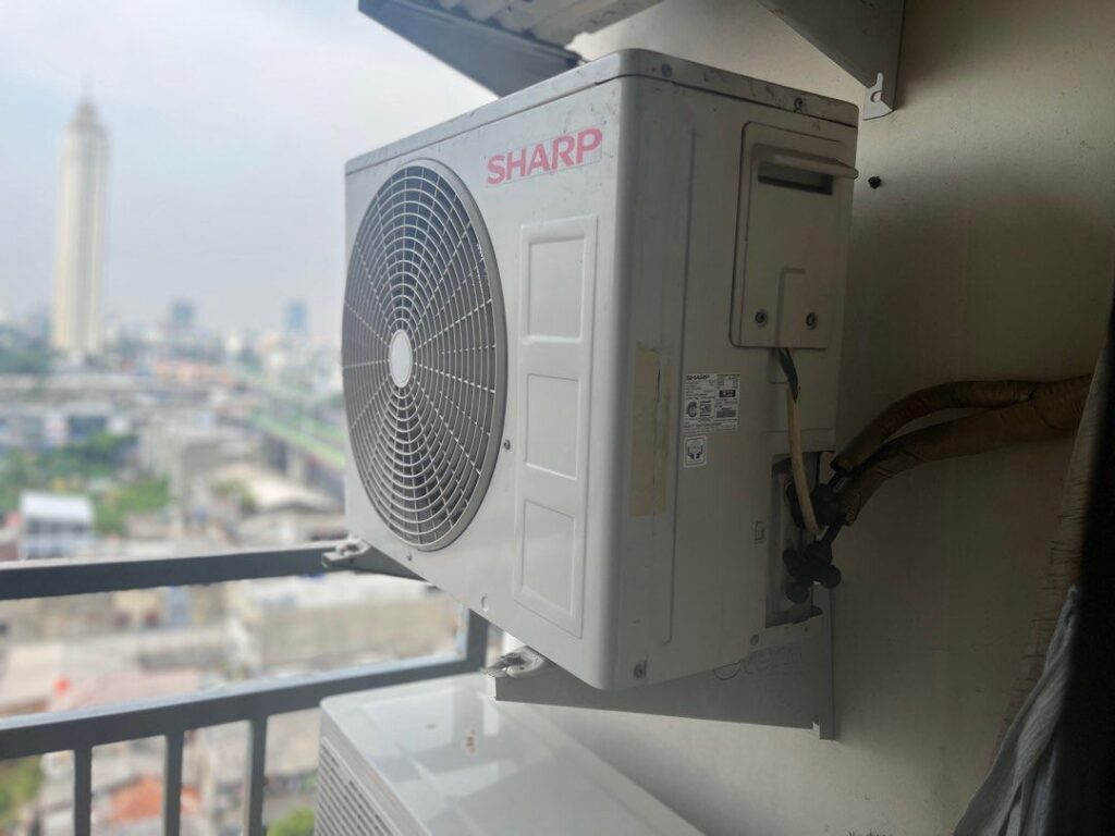 Ahli cuci AC di Gubeng