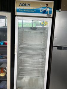 chiller_pendingin_merk_aqua